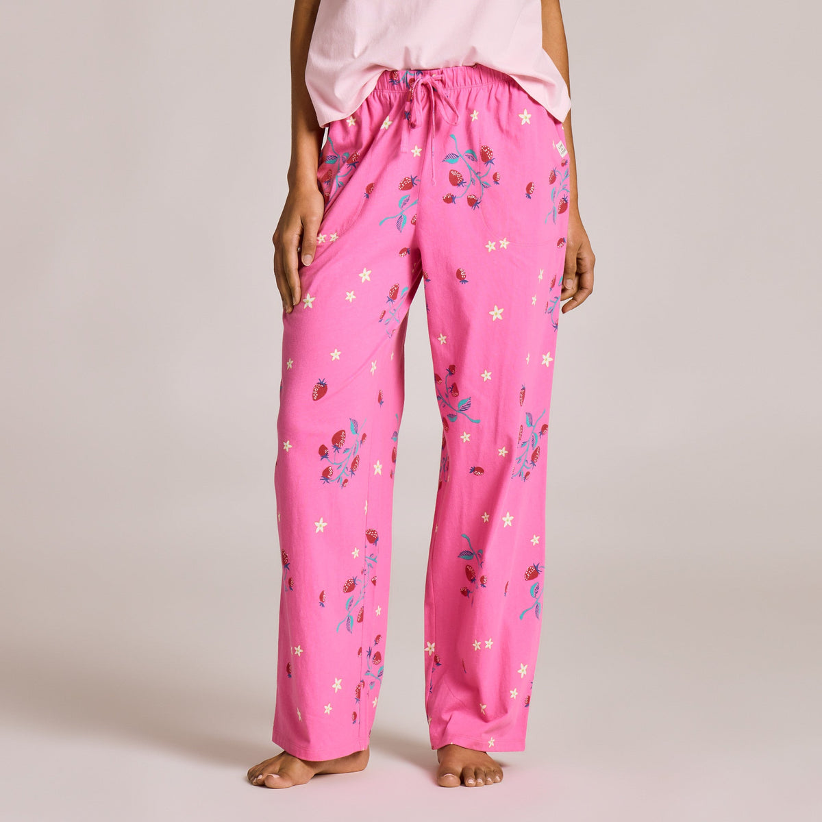 Women's Strawberry and Floral Pattern Snuggle Up Sleep Pant