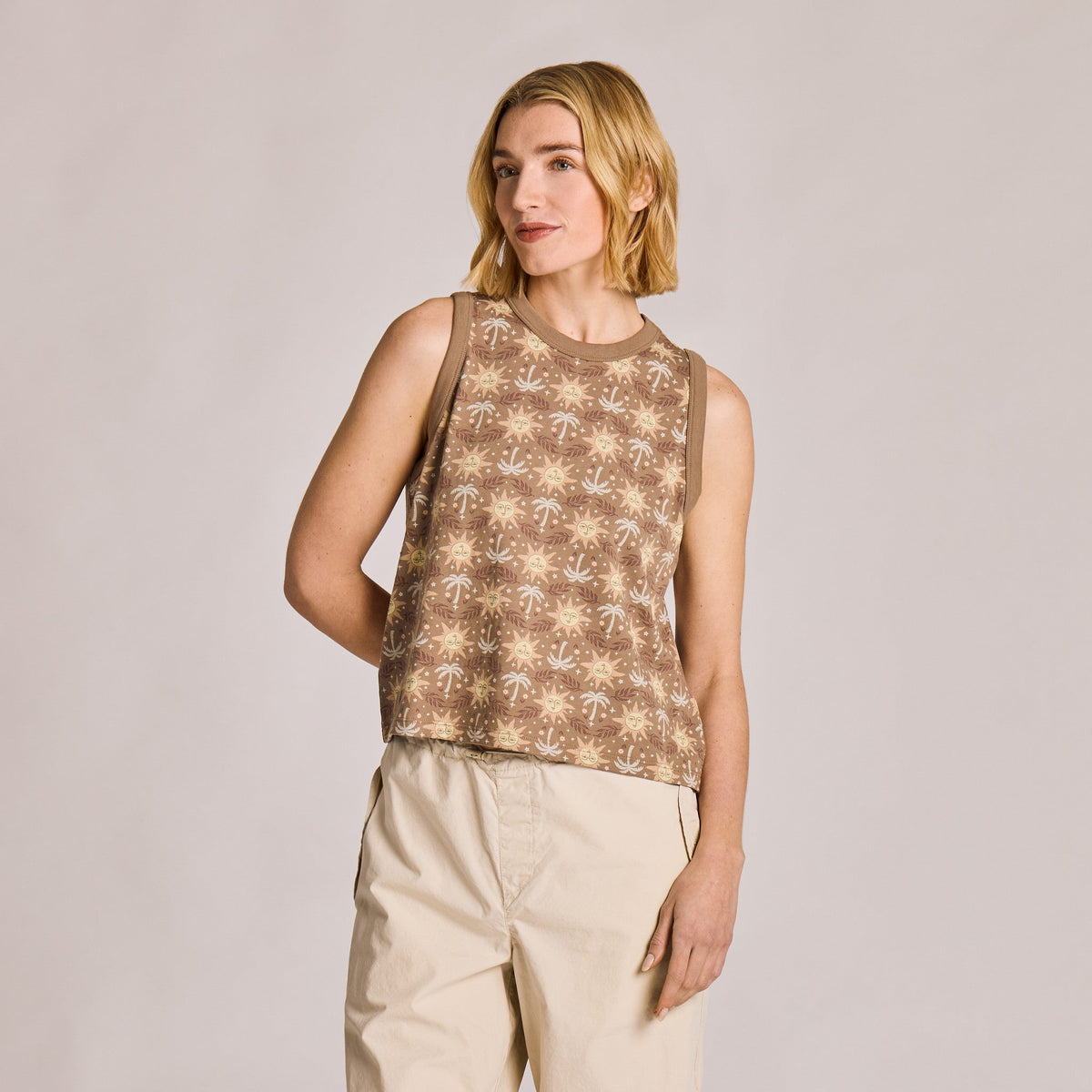 Women's Sun and Palms Pattern Crusher Boxy Tank product image 1